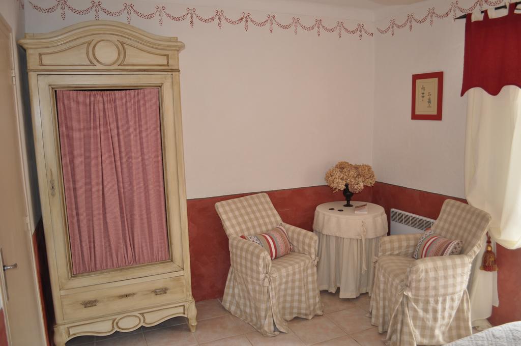 La Ribeyrette Bed & Breakfast Chamborigaud Rom bilde