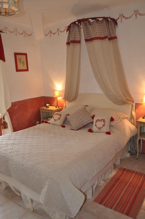 La Ribeyrette Bed & Breakfast Chamborigaud Rom bilde