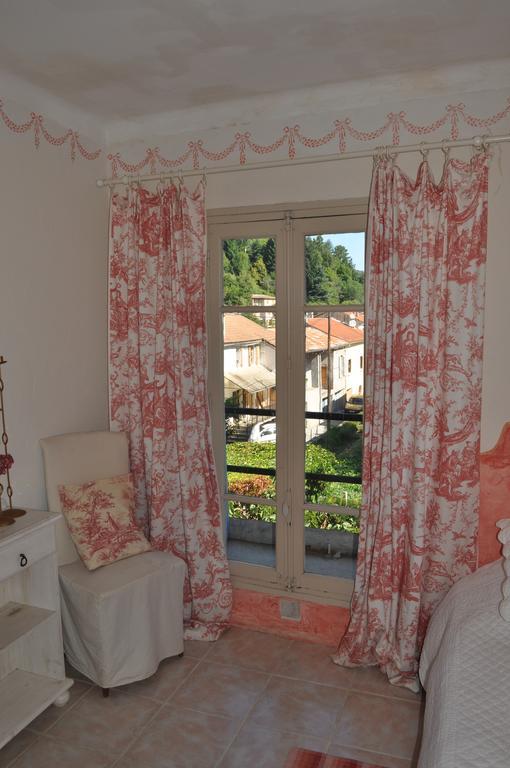 La Ribeyrette Bed & Breakfast Chamborigaud Rom bilde